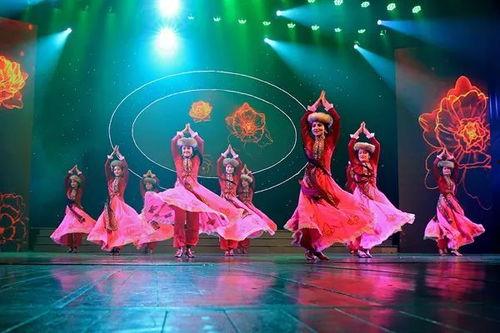 新疆舞蹈动作图片,千年传承的视觉盛宴